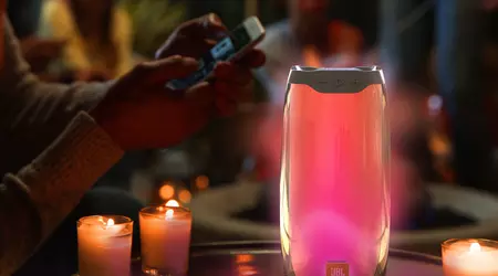 JBL Pulse 4 su Amazon: altoparlante wireless con retroilluminazione, protezione IPX7 e fino a 12 ore di durata della batteria a 124,99 dollari (124 dollari di sconto)