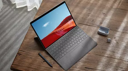 Microsoft Surface Pro X su Amazon: un tablet ibrido con chip Surface SQ1 e SSD da 256 GB con uno sconto di 759 dollari