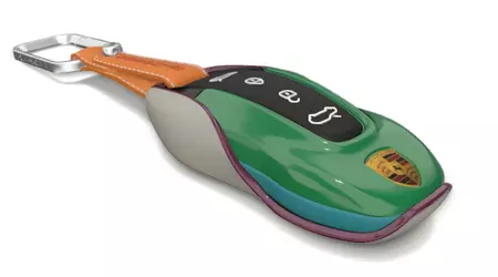 Porsche offre una personalizzazione estrema del portachiavi