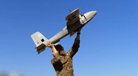 Il nuovo drone da ricognizione "Shchedryk" viene messo in funzione in Ucraina 