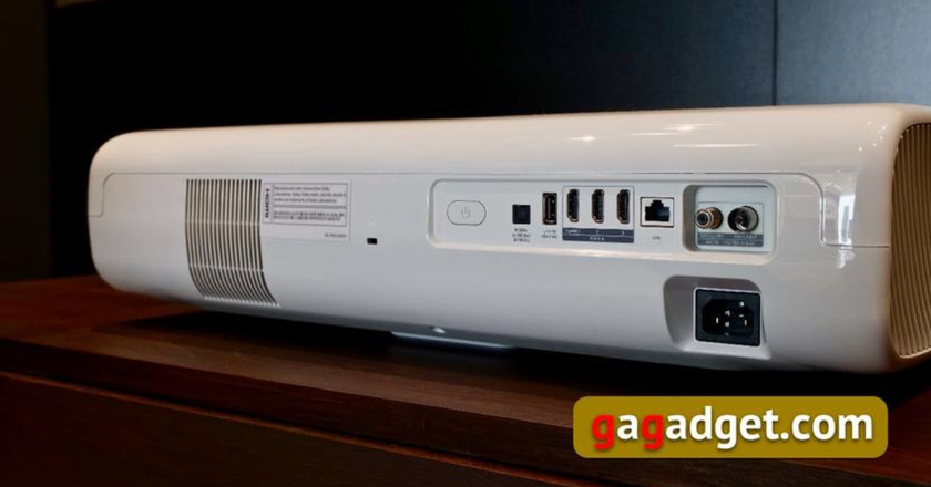 Samsung SP-LSP9T proiettore con buoni altoparlanti