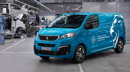 Stellantis ha interrotto lo sviluppo di auto a idrogeno, definendole futili