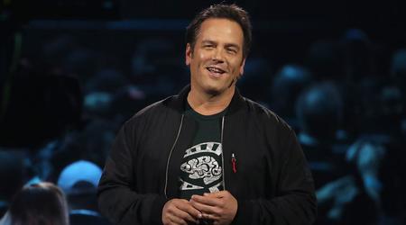 Phil Spencer, CEO di Microsoft Gaming, ha assicurato ai dipendenti che Microsoft "non ha intenzione di smettere di produrre console Xbox".