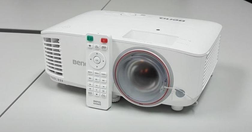 BenQ TH671ST proiettore per camera da letto piccola