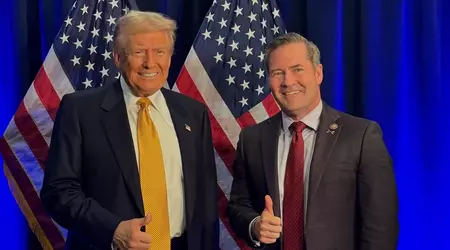 Il consigliere per la sicurezza nazionale di Trump ha usato Gmail personale per discutere di importanti questioni militari