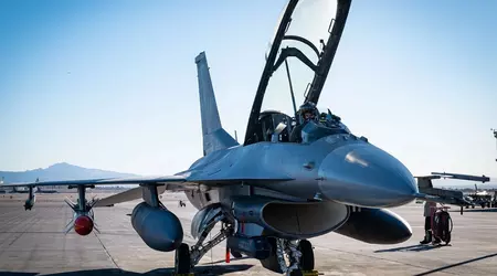 Gli Stati Uniti integrano il missile Harpoon nel caccia F-16 con un nuovo metodo