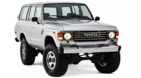 Toyota riporta in vita il classico Land Cruiser con un motore V6 moderno della Tundra