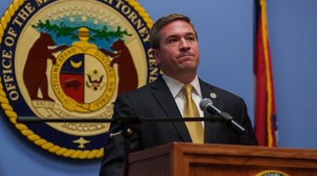 Le autorità del Missouri avviano un'indagine contro le aziende di AI per presunto bias contro Trump