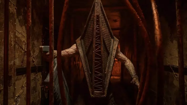 Non avrebbero mai dovuto tornare a ...