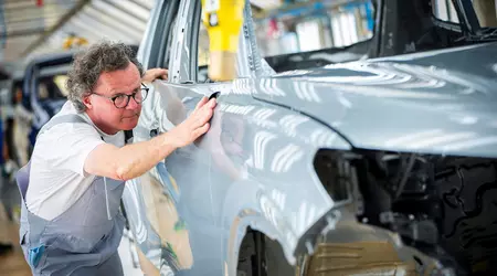 Volkswagen sta posticipando il rilascio dell'ID. Golf e ID. Roc fino al 2030 e sta cercando un partner per la divisione batterie di PowerCo