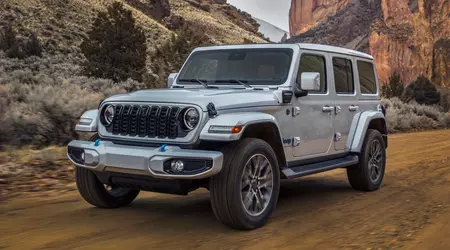 Jeep ha immobilizzato i SUV Wrangler 4xe con un aggiornamento del software fallito