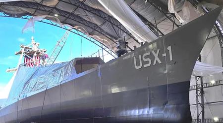 Gli Stati Uniti hanno creato un drone navale di 50 metri in grado di trasportare missili antiaerei
