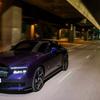 Anteprima della Rolls-Royce Spectre Black Badge del 2025.