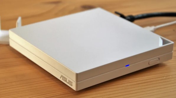 ASUS RT-AX57 Go: router VPN portatile per i viaggi