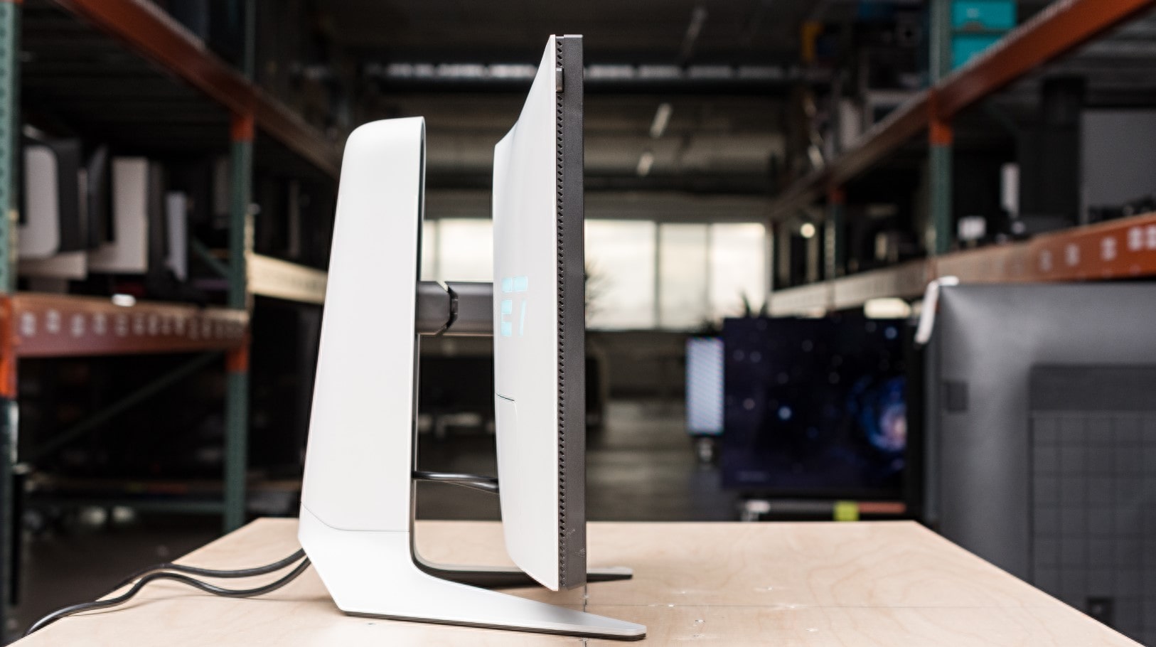 Monitor da gioco da torneo Alienware AW2723DF