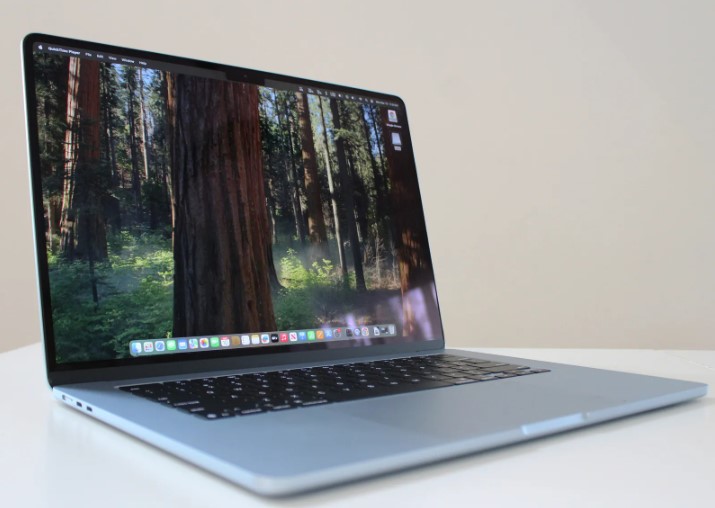 MacBook Air M4 vs MacBook Pro M4