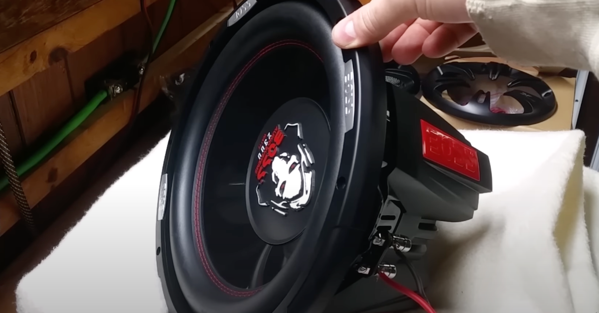 Subwoofer per auto da competizione BOSS Audio Systems P126DVC da 12 pollici