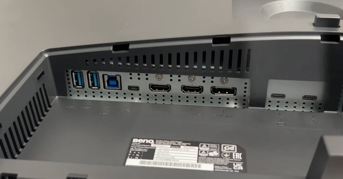 BenQ PD3220U monitor con thunderbolt