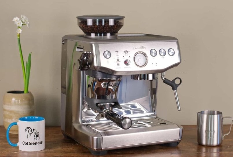 Breville Barista Express Impress macchina espresso casa 1000