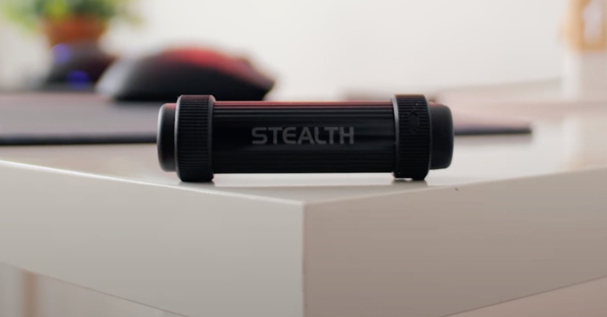 Corsair CMFSS3B-64GB Flash Survivor Stealth hub usb per dj