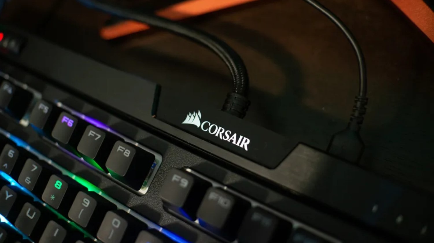 tastiera meccanica ammortizzata Corsair Strafe RGB MK.2