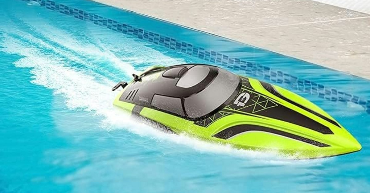 DEERC DE2008 barca telecomandata per piscina