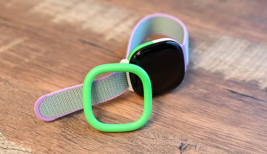 Orologio intelligente per bambini impermeabile Fitbit Ace LTE