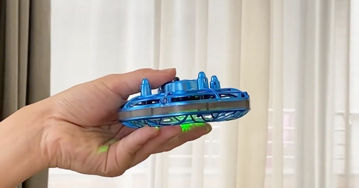 Force1 Scoot LED Drone azionato a mano per bambini