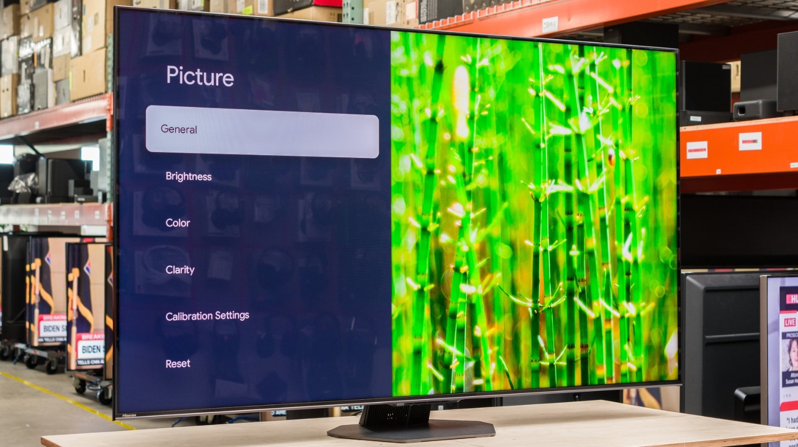 Hisense U8N ULED TV 4K sotto 1000 euro