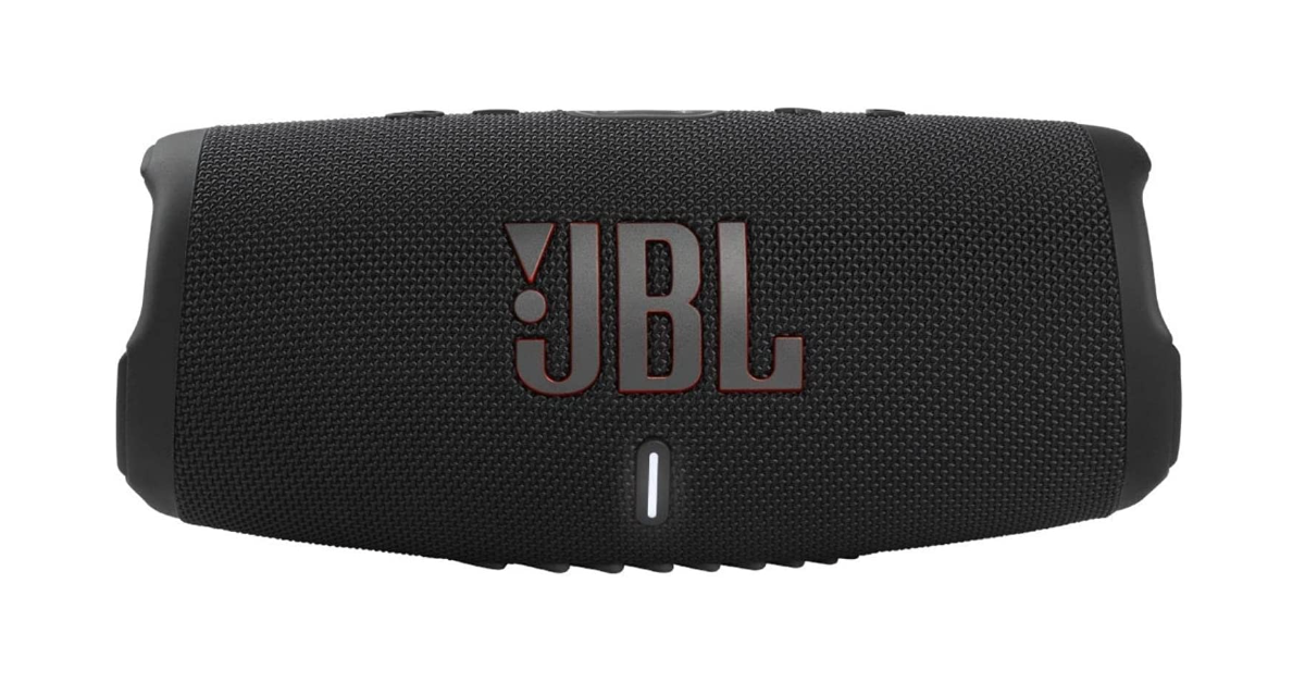 JBL CHARGE 5 Miglior altoparlante per film all'aperto