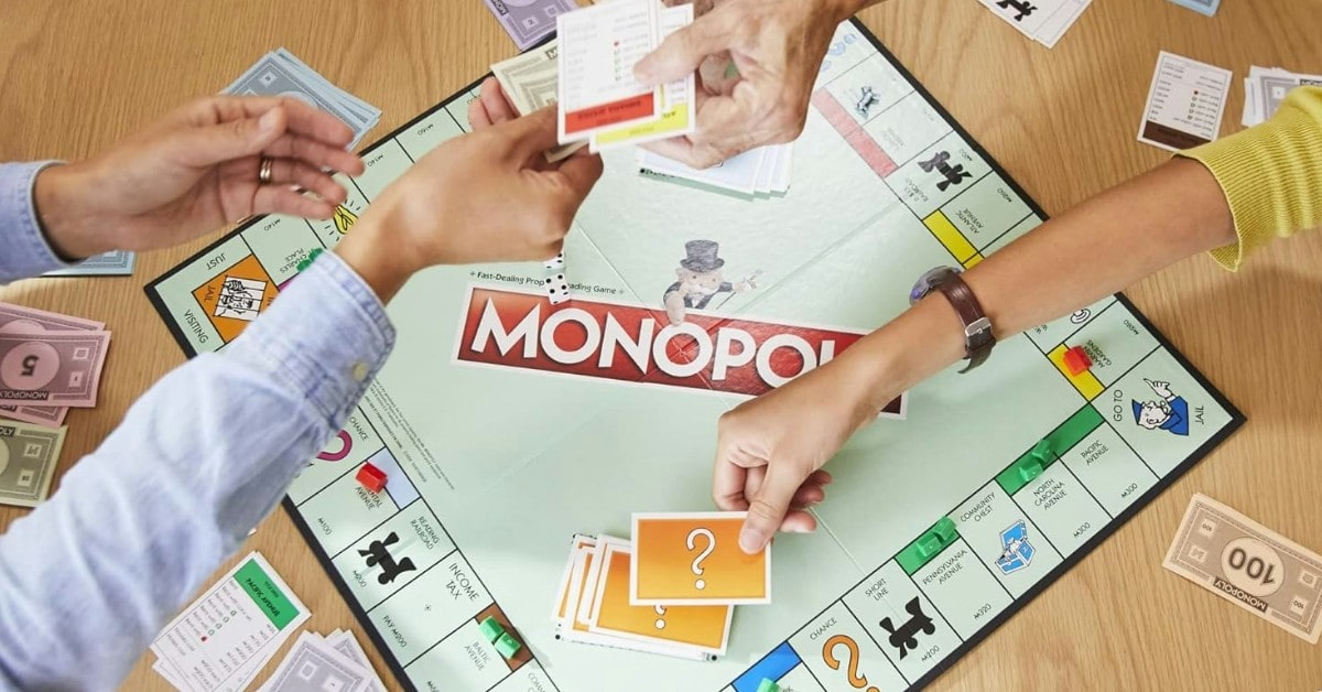 Monopoly giochi di società economici e divertenti