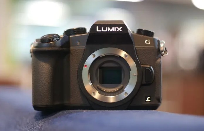 Panasonic LUMIX G85 fotocamera professionale a basso costo