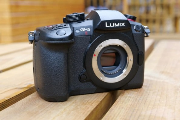 Panasonic Lumix GH5 II migliore videocamera videoclip
