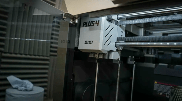 QIDI PLUS4 Stampante 3D sotto 1000 euro