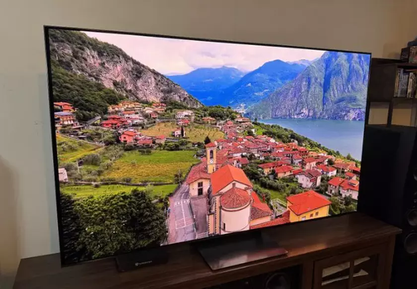 Samsung S90F TV OLED per computer da gioco