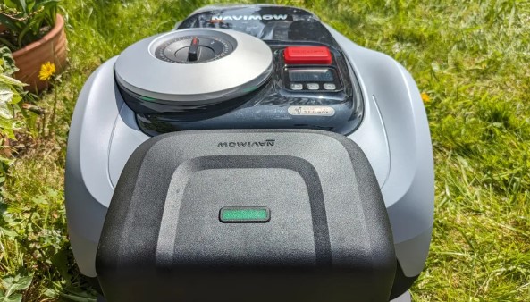 Segway Navimow i105N, tosaerba robotico controllato tramite app