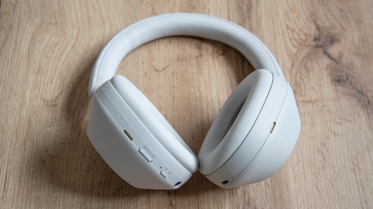 Sony WH-1000XM5 cuffie wireless bassi