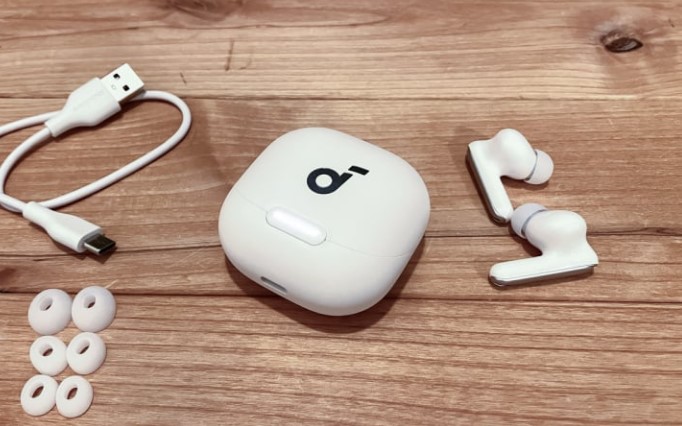 Cuffie di traduzione wireless Soundcore Liberty 4 NC