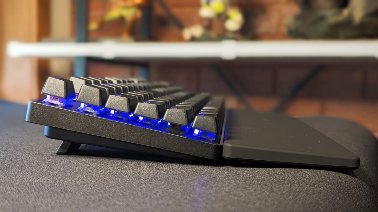 SteelSeries Apex Pro TKL miglior tastiera da gaming wireless