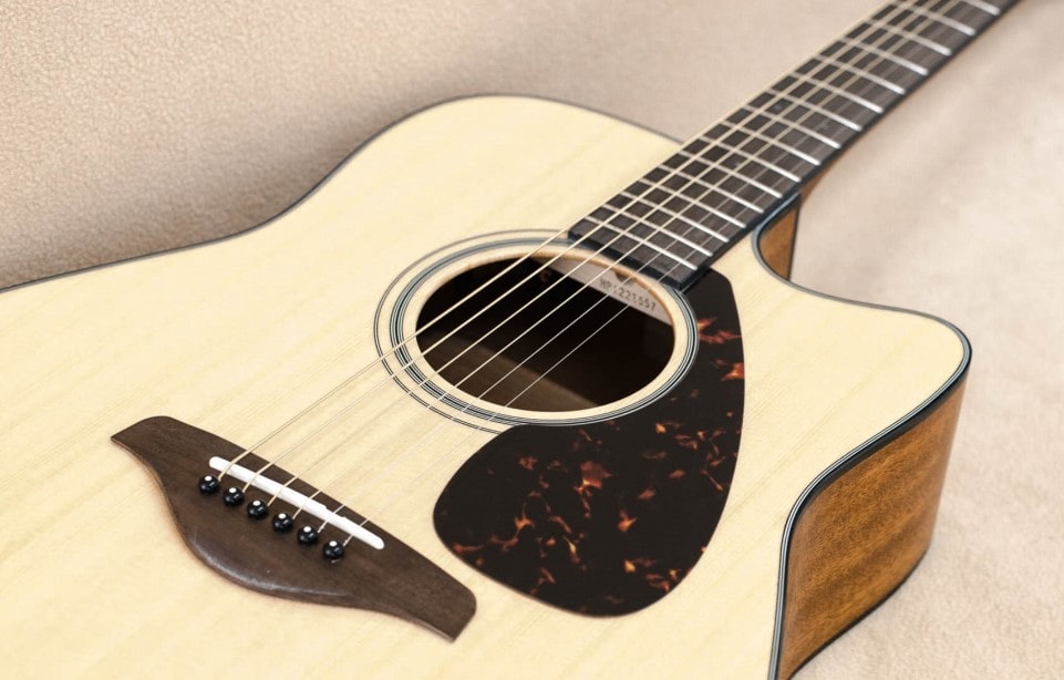 Yamaha FGX800C Chitarra acustica sotto 1000 euro