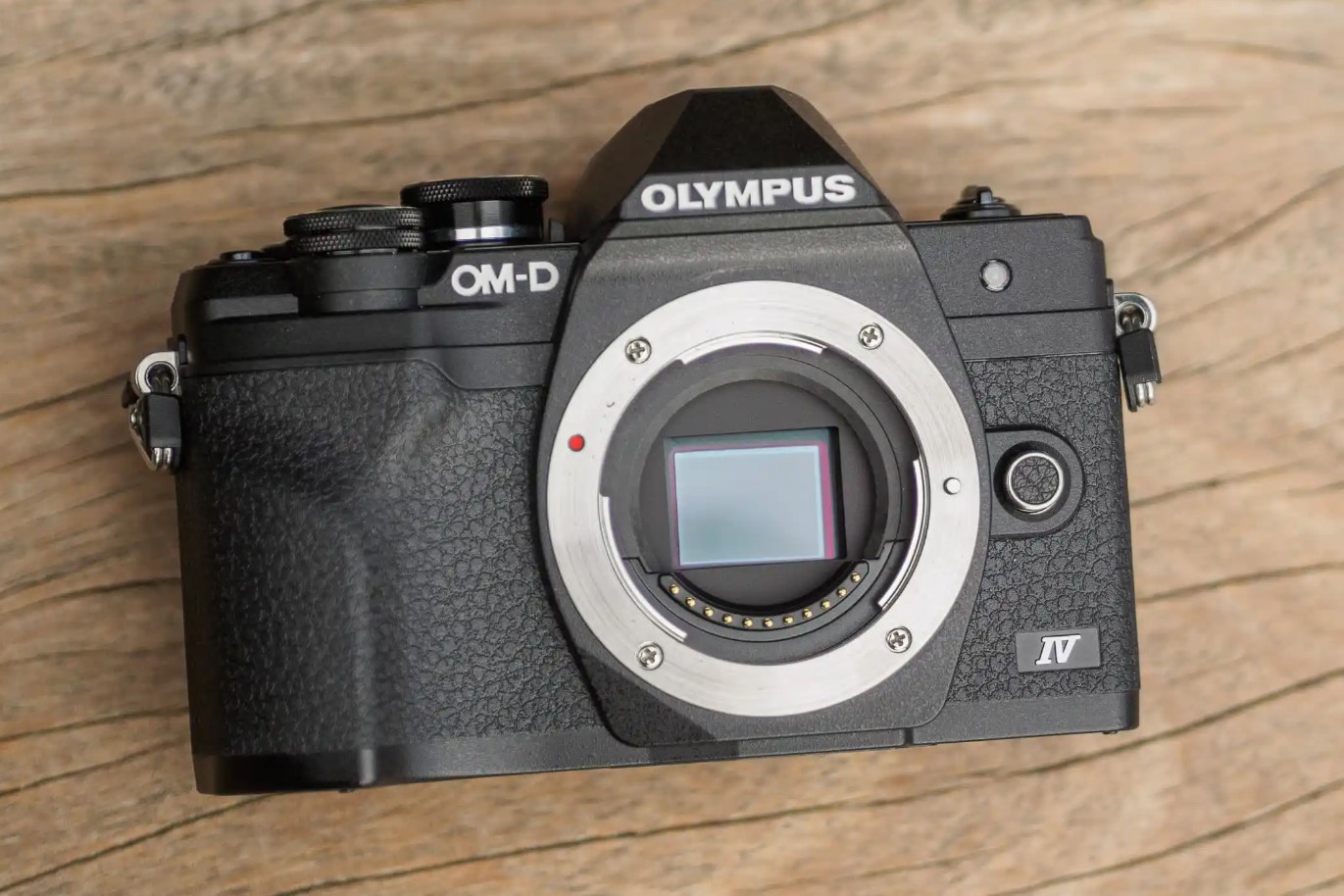OM SYSTEM OM-D E-M10 Mark IV fotocamera fotografica entry level