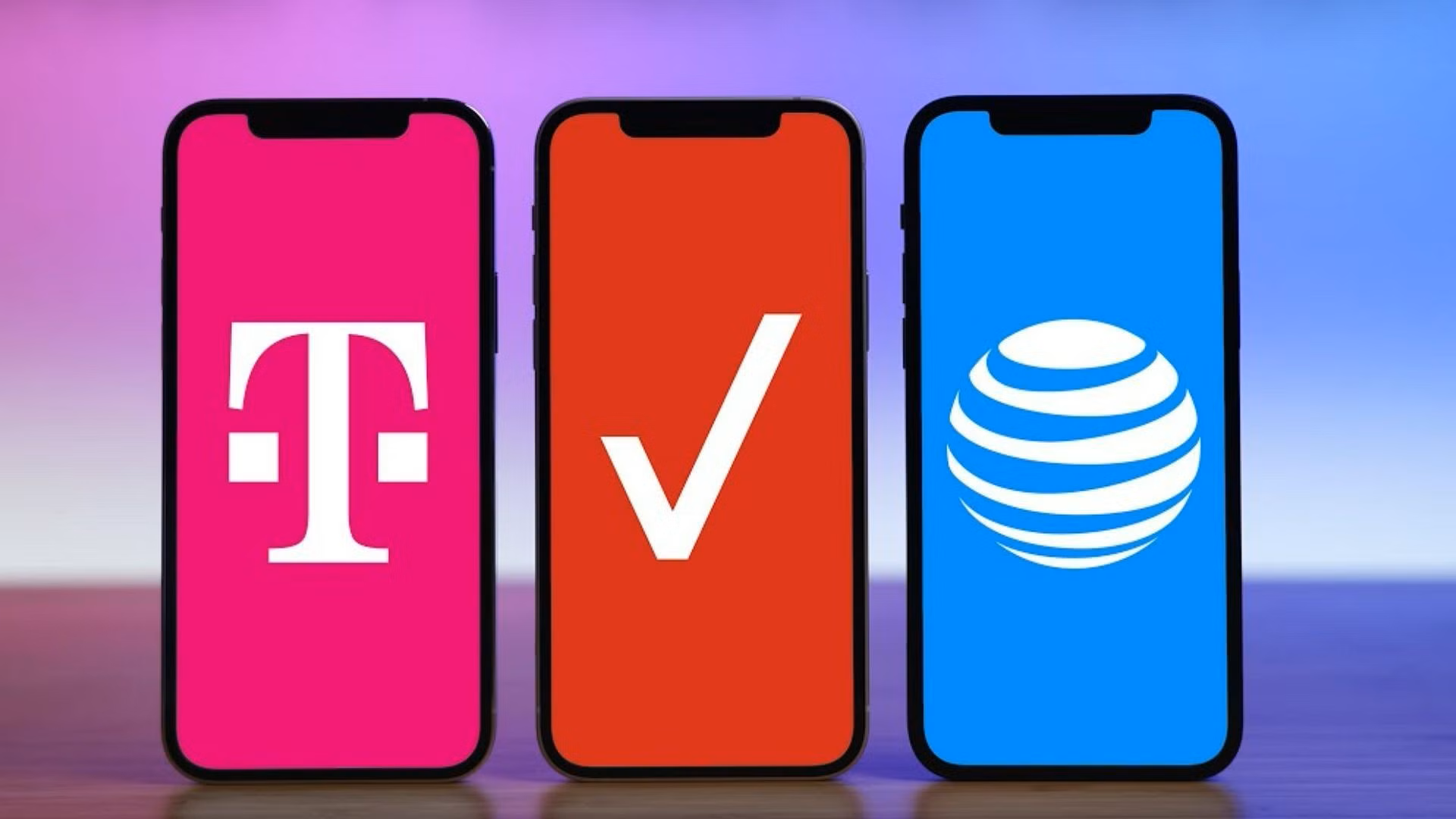 AT&T, T-Mobile e Verizon multate per aver ingannato i clienti AT&T, T-Mobile e Verizon multate per aver ingannato i clienti
