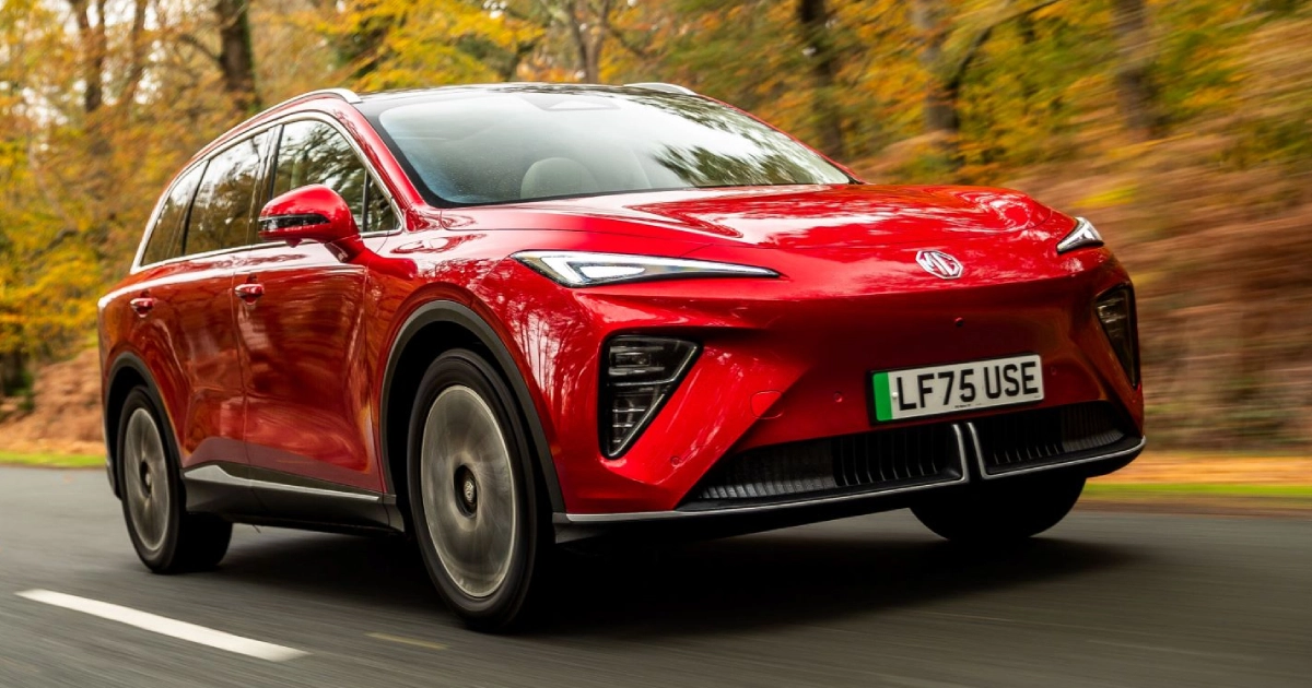 MG elettrizza la strada: incontra il nuovo S6 EV