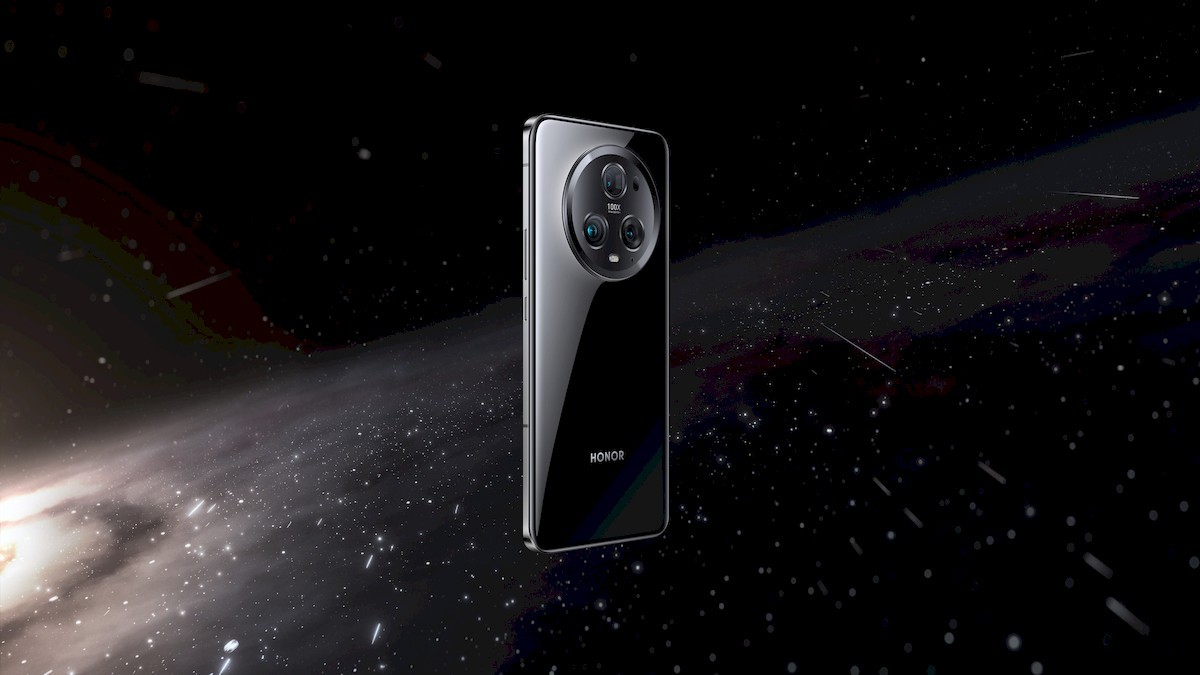 Honor Magic 5 Pro - Snapdragon 8 Gen 2, display OLED LTPO a 120Hz, tre fotocamere da 50MP, 512GB di memoria e IP68 a 1270€. Honor Magic 5 Pro - Snapdragon 8 Gen 2, display OLED LTPO a 120Hz, tre fotocamere da 50MP, 512GB di memoria e IP68 a 1270€.