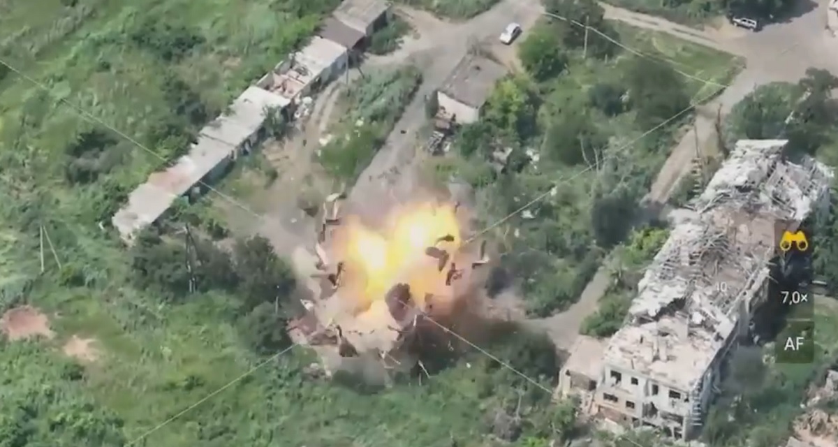 Le forze armate ucraine distruggono il posto di comando dell'esercito russo con bombe JDAM-ER ad alta precisione