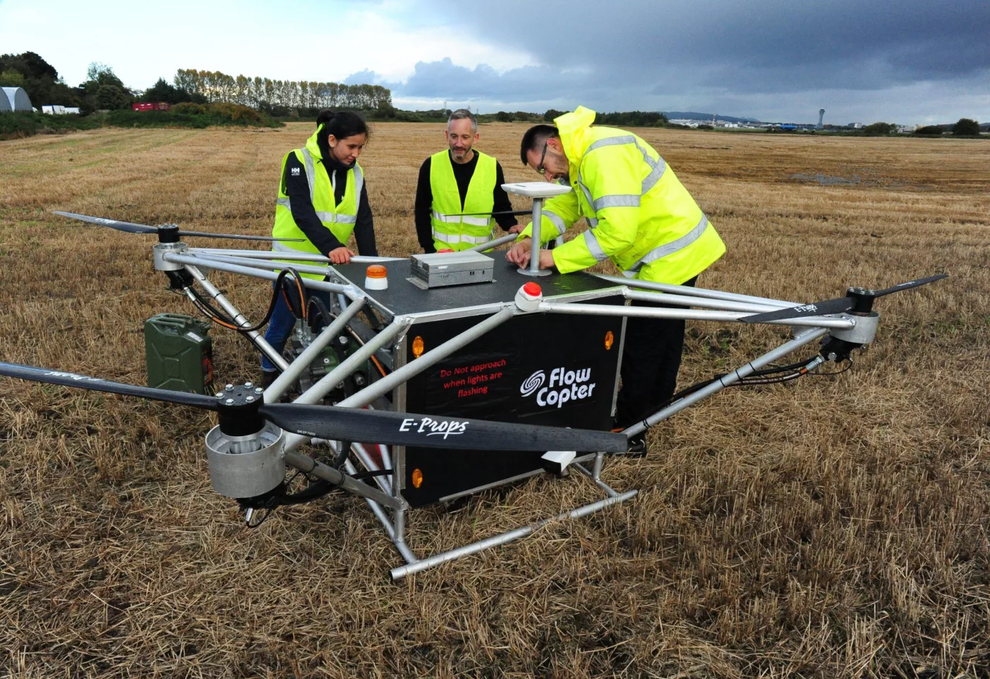 Flowcopter ha introdotto un drone idraulico unico: può trasportare un carico del peso di 150 kg e vola per 900 km Flowcopter ha introdotto un drone idraulico unico: può trasportare un carico del peso di 150 kg e vola per 900 km