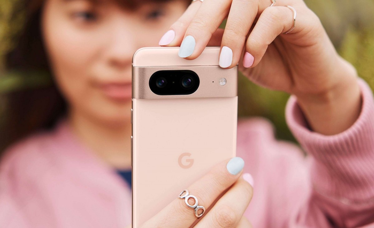 Google Pixel 8 - chip Tensor G3 a nove core, fotocamera da 50 MP con OIS, display a 120 Hz e Android 14 a partire da 699 dollari Google Pixel 8 - chip Tensor G3 a nove core, fotocamera da 50 MP con OIS, display a 120 Hz e Android 14 a partire da 699 dollari
