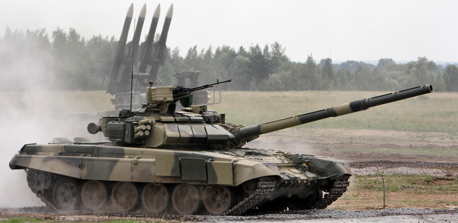 I droni FPV da 500 dollari dell'Ucraina hanno distrutto sei carri armati russi T-90, T-80 e T-72 per milioni di dollari I droni FPV da 500 dollari dell'Ucraina hanno distrutto sei carri armati russi T-90, T-80 e T-72 per milioni di dollari