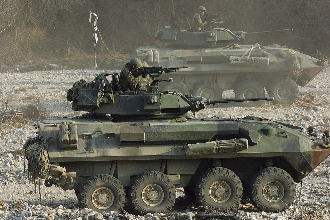 Il Canada invierà 39 veicoli blindati leggeri LAV II ACSV in Ucraina Il Canada invierà 39 veicoli blindati leggeri LAV II ACSV in Ucraina