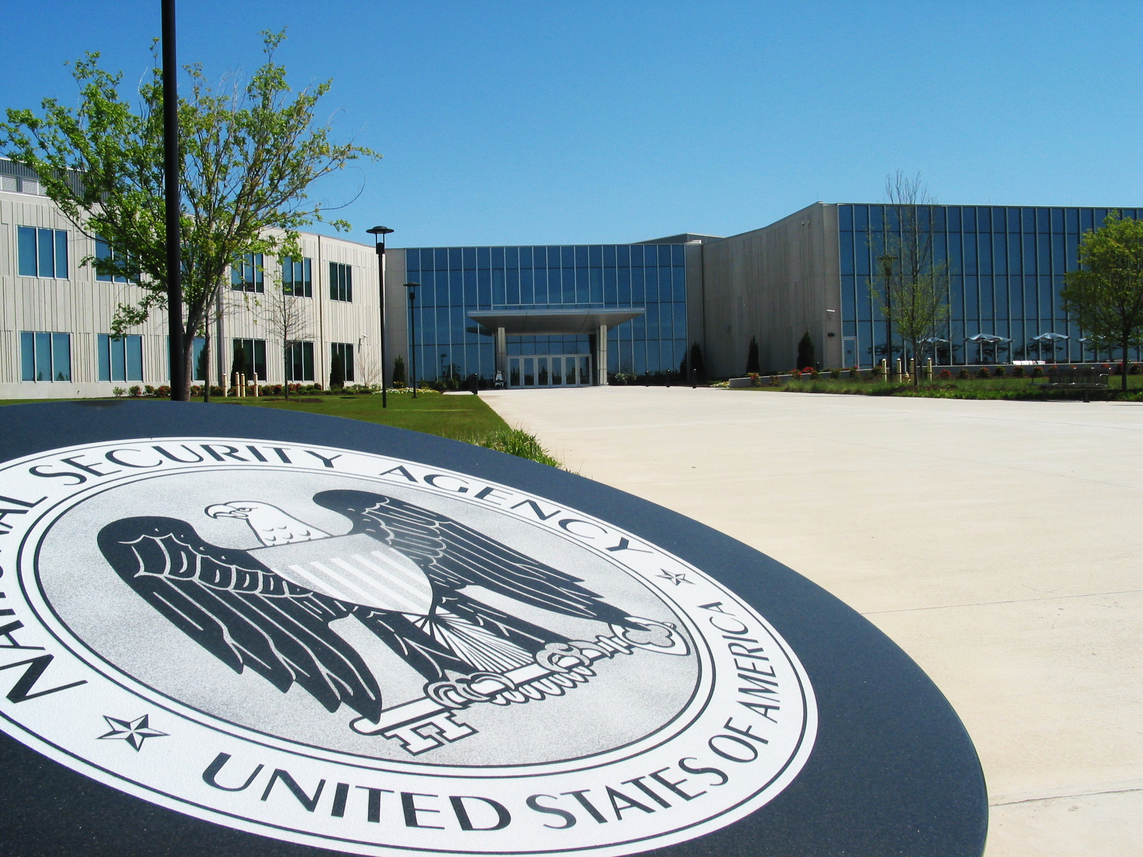 NSA: Gli hacker usano l'intelligenza artificiale per migliorare l'inglese negli schemi di phishing NSA: Gli hacker usano l'intelligenza artificiale per migliorare l'inglese negli schemi di phishing
